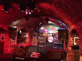 Chuck and Lori's Travel Blog - The Cavern Pub's Stage