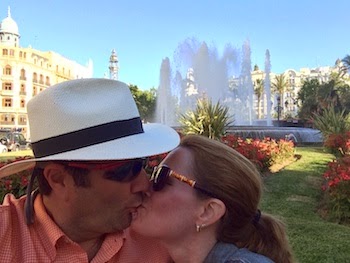 Chuck & Lori's Travel Blog - The Kiss