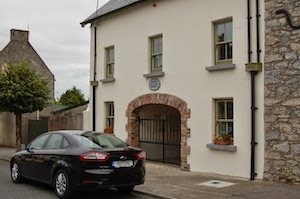 Chuck and Lori's Travel Blog - Our Rental Ford in Ireland