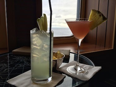 Chuck and Lori's Travel Blog - Drinks on the Queen Mary 2