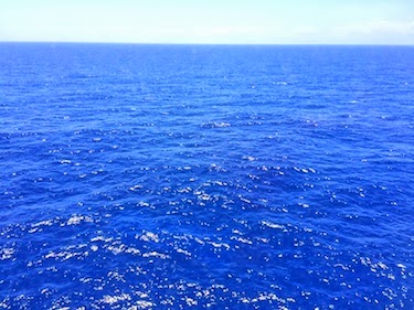 Chuck and Lori's Travel Blog - Space-Earth Blue Atlantic Ocean from the Norwegian Epic